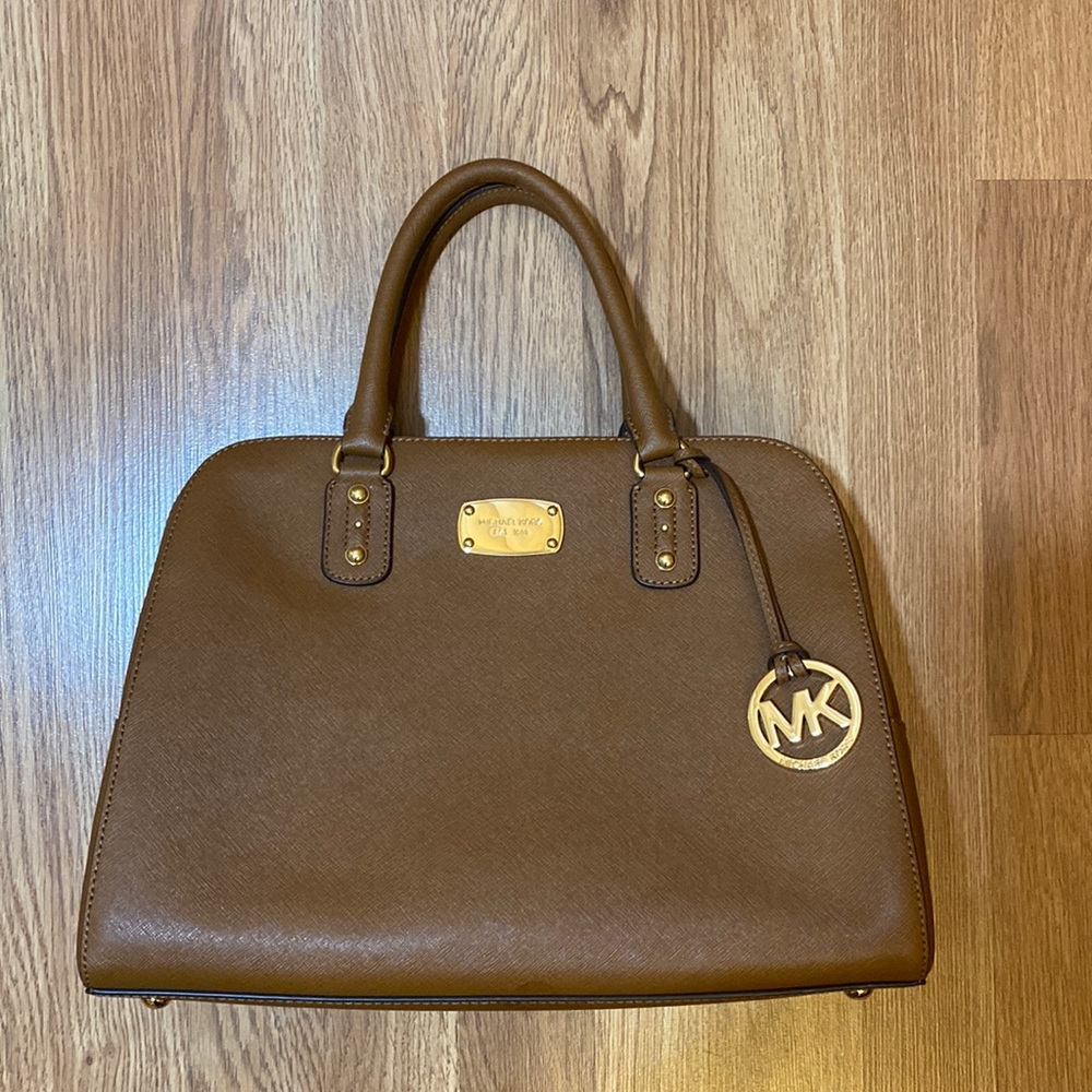 Beautiful Michael Kors purse